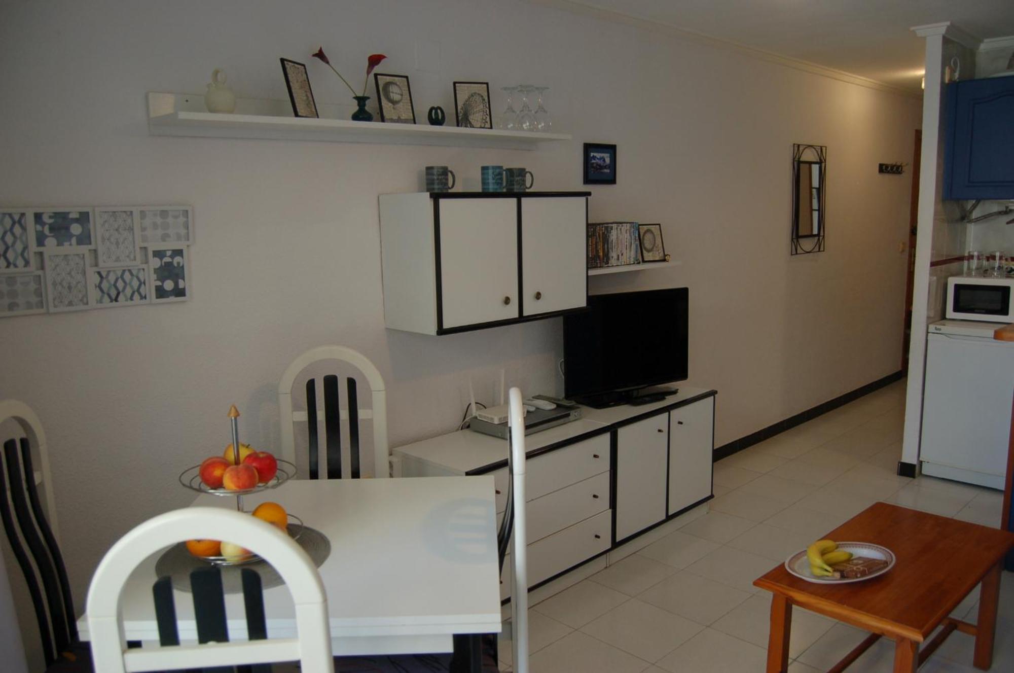 Cosy Apartment 200M From The Sea Torrevieja Kültér fotó